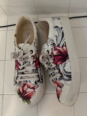 Neefs Floral Print Lace Up Sneaker Size 39. Worn Once